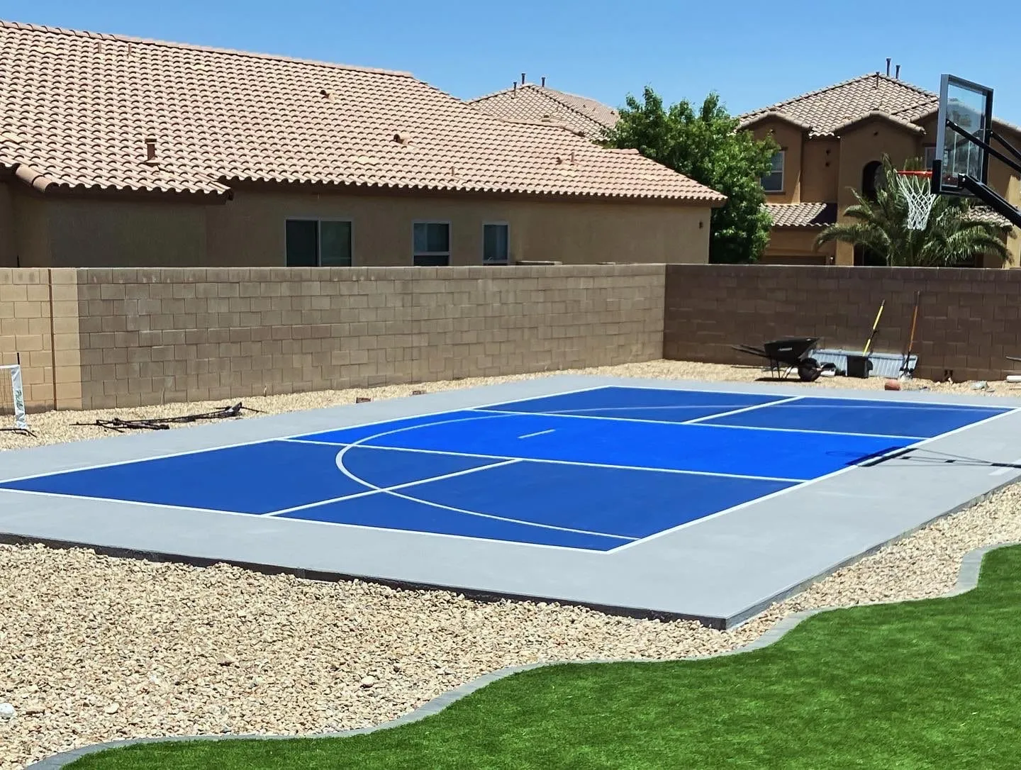 Multi-sport court in Las Vegas, NV with blended pickleball and basketball striping